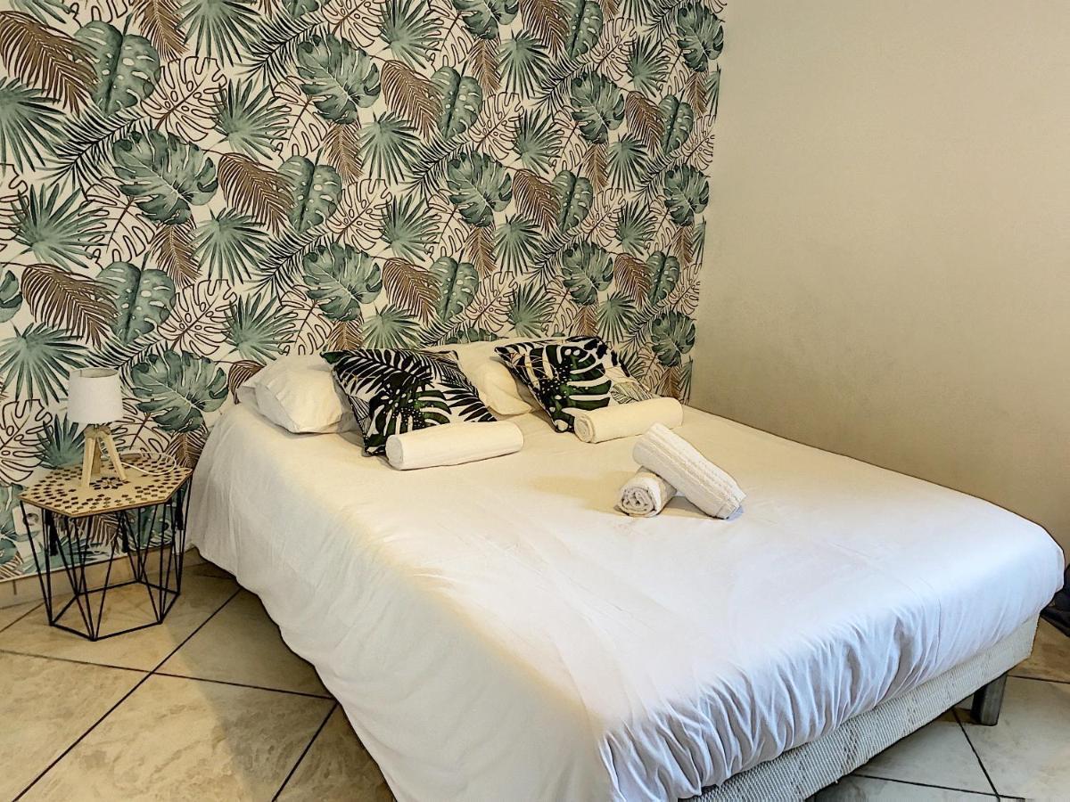 Grand Appartement Spacieux A 5 Min Du Centre Ville Αζάτσιο Εξωτερικό φωτογραφία