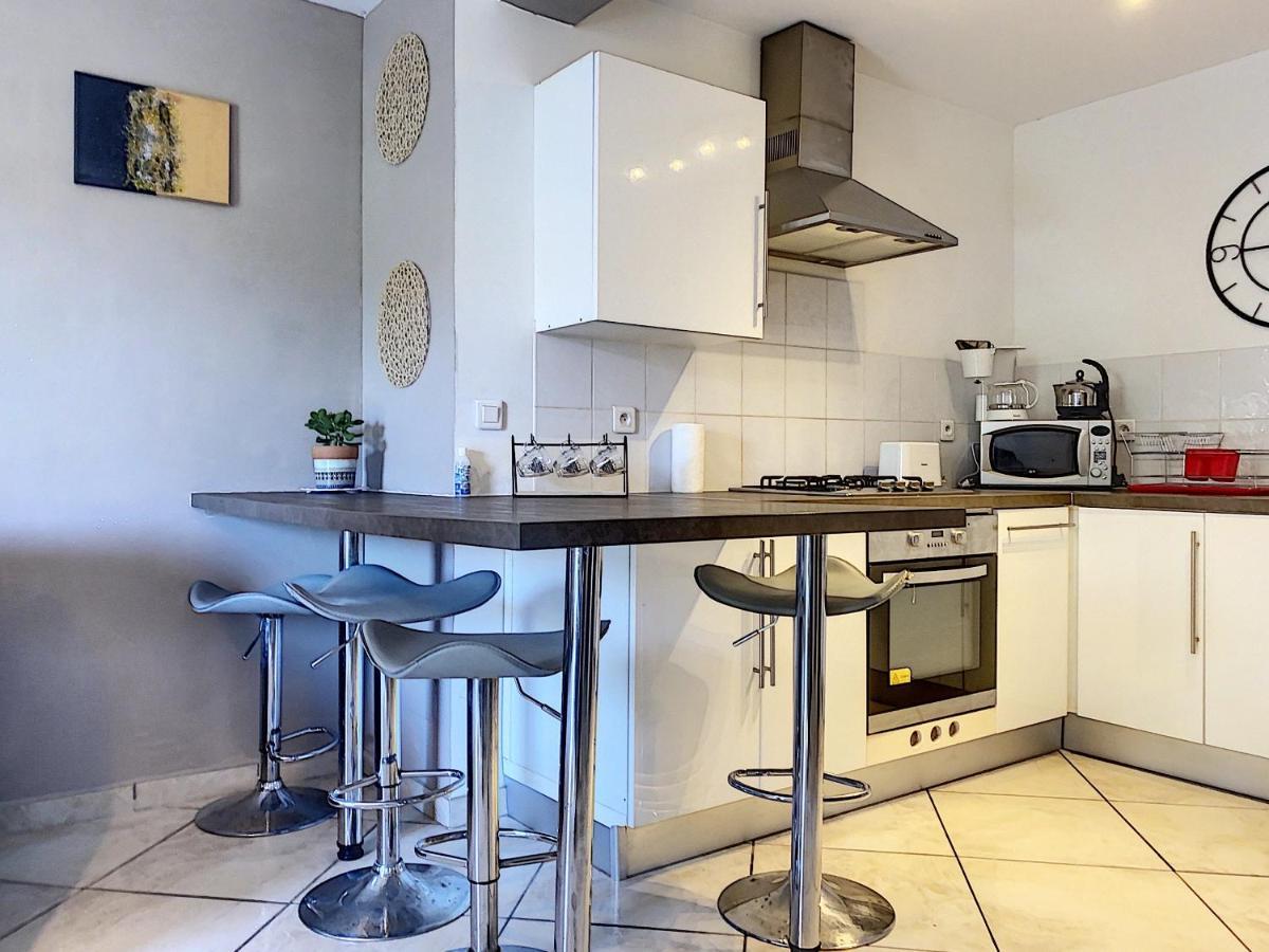 Grand Appartement Spacieux A 5 Min Du Centre Ville Αζάτσιο Εξωτερικό φωτογραφία